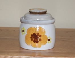 Denby Minstrel Covered Sugar