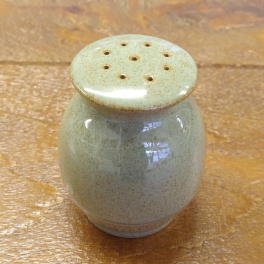 Denby Camelot  Pepper Pot