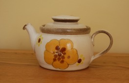 Denby Minstrel Teapot - Large